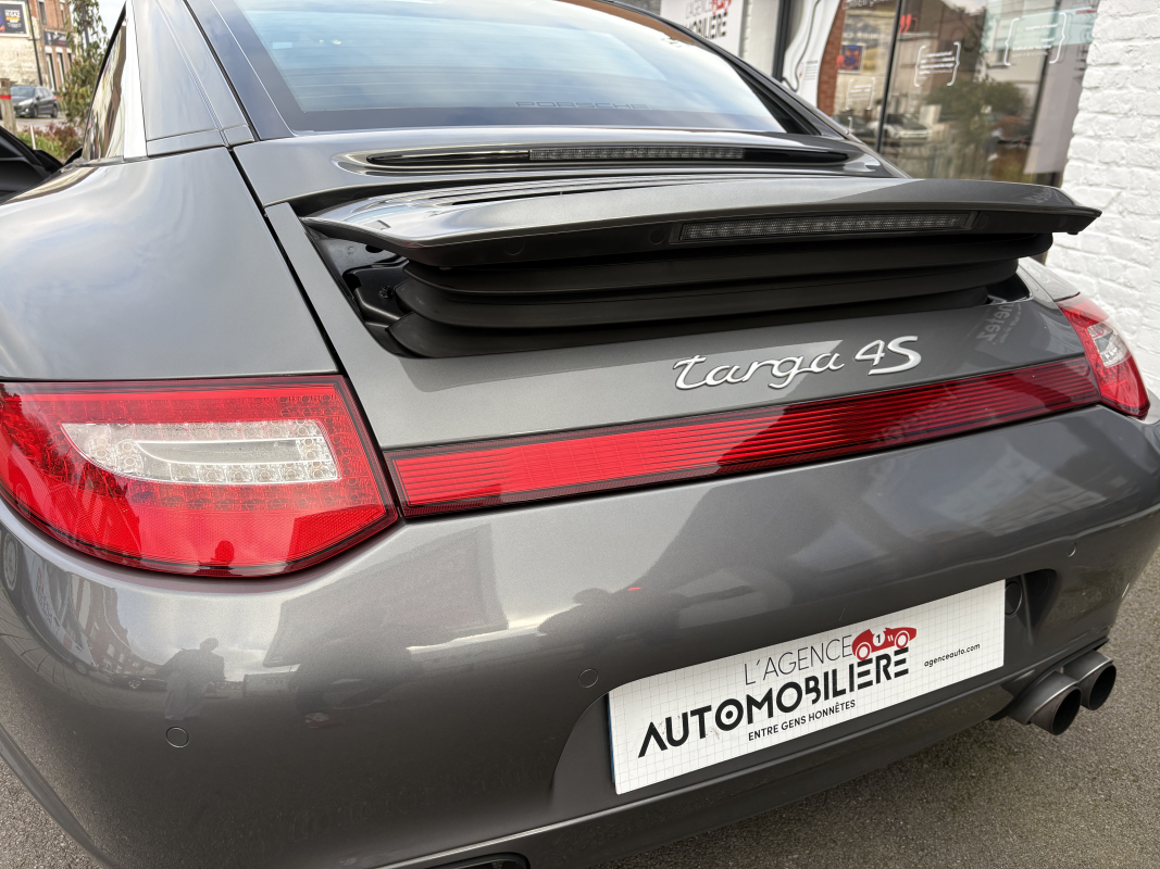 Porsche 911 — 6