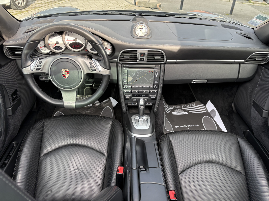 Porsche 911 — 12