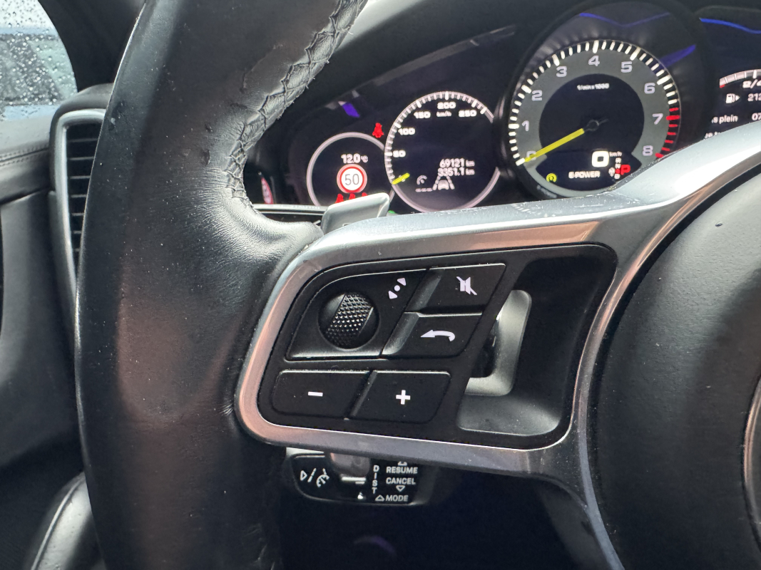 Porsche Cayenne Coupé — 16