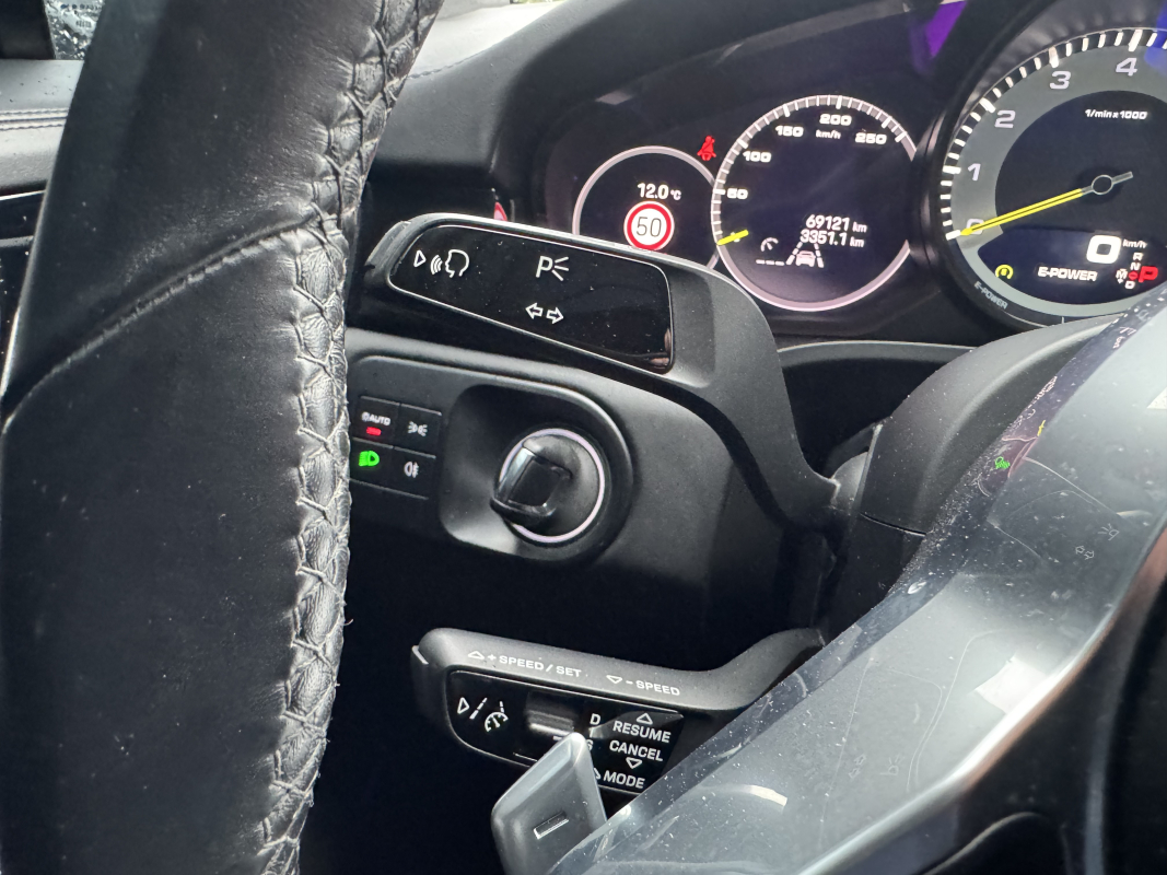 Porsche Cayenne Coupé — 18