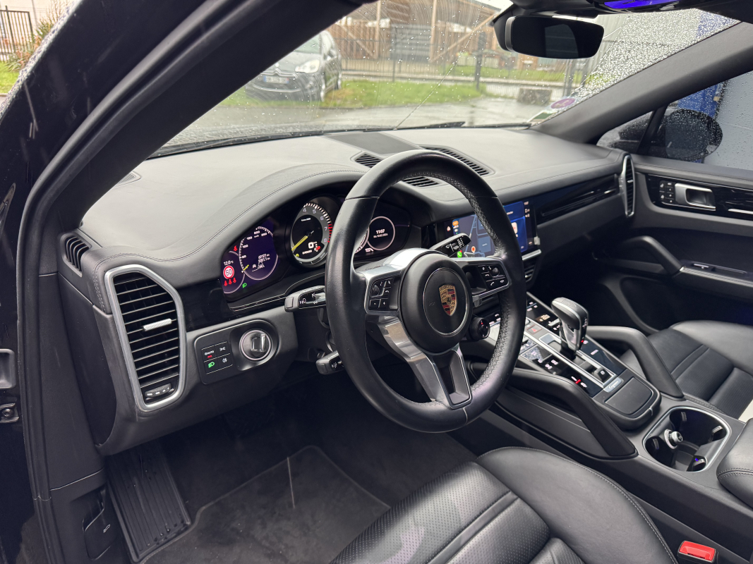 Porsche Cayenne Coupé — 12