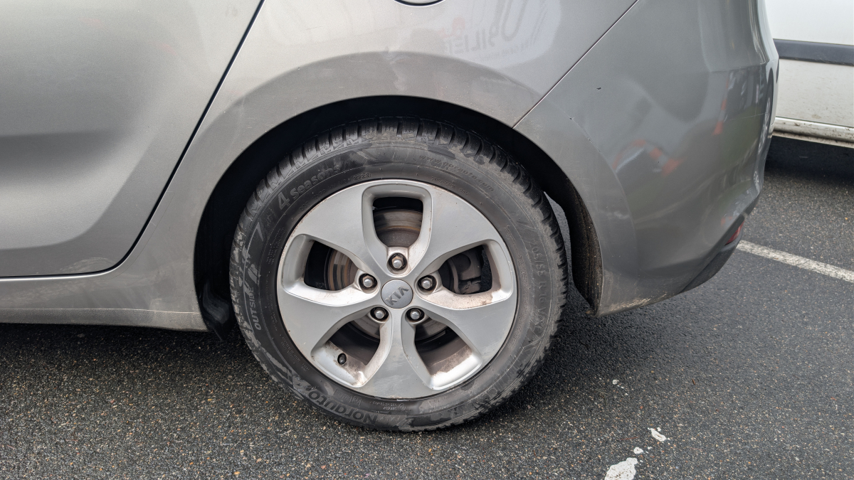 Kia Carens — 22
