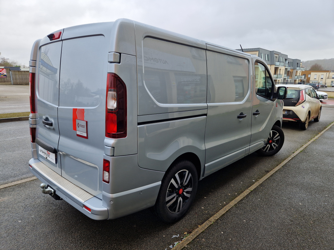 Renault Trafic — 5