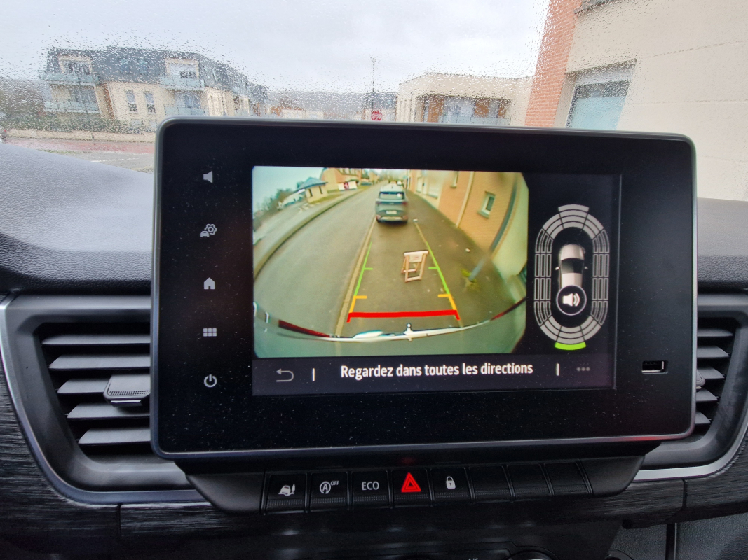 Renault Trafic — 14