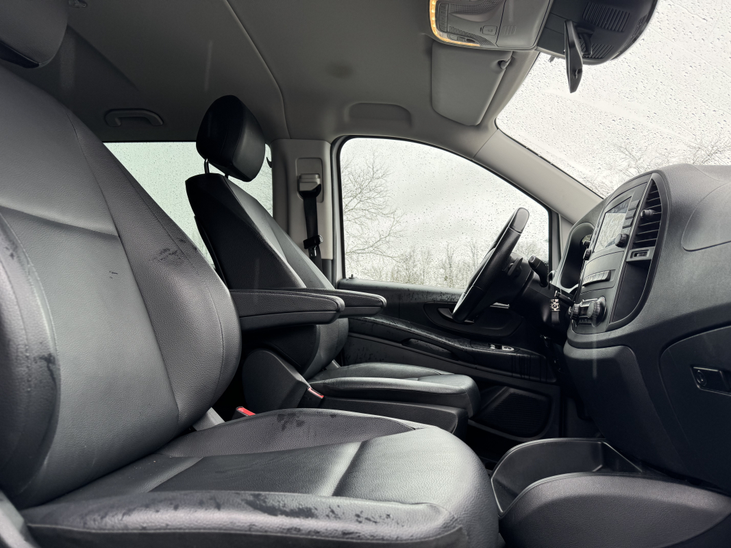 Mercedes Vito — 17