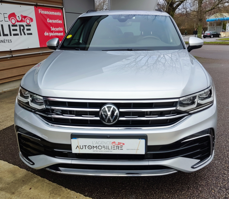 Volkswagen Tiguan — 2