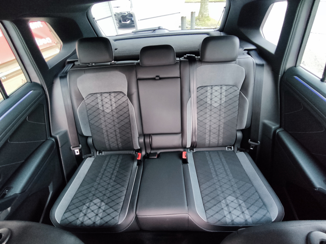Volkswagen Tiguan — 17