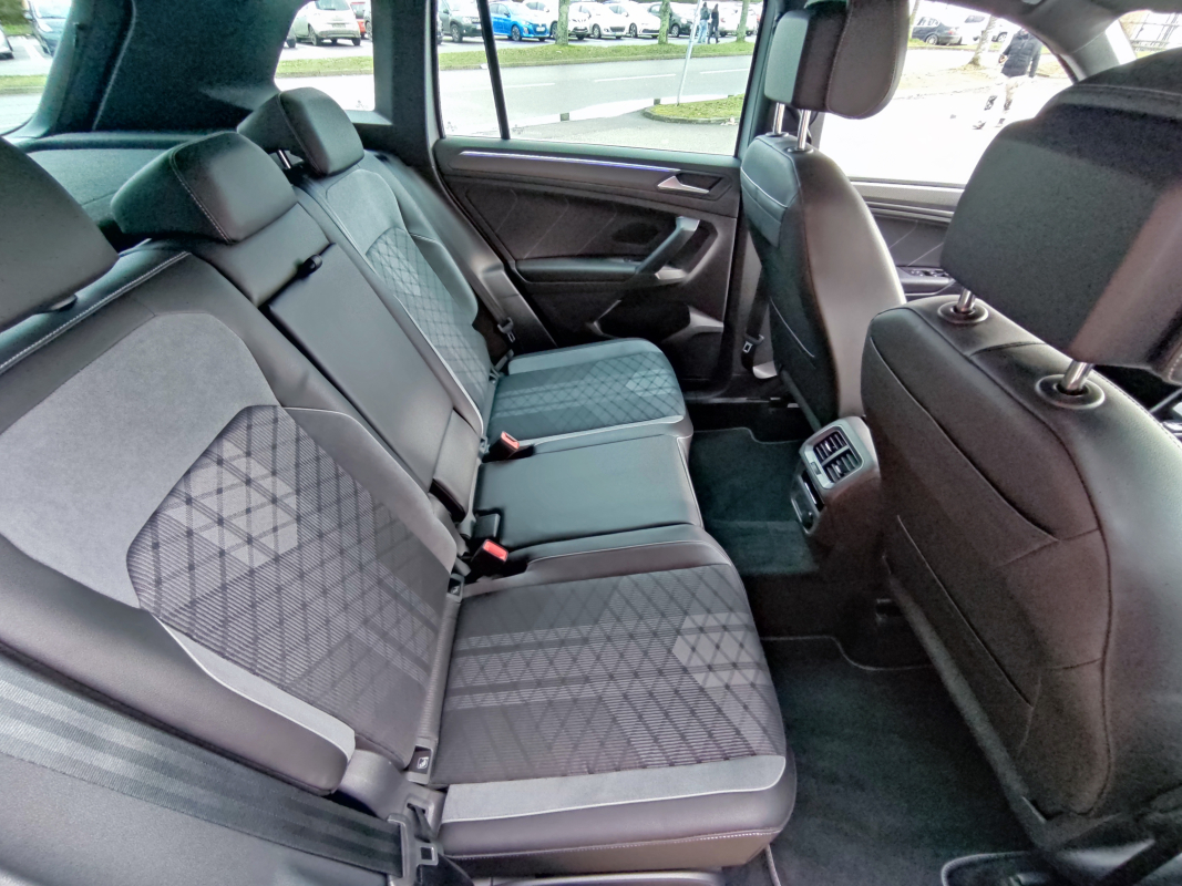 Volkswagen Tiguan — 19