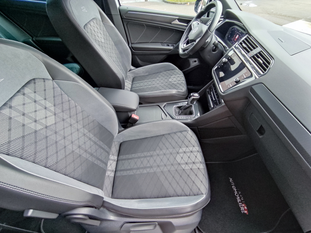 Volkswagen Tiguan — 15