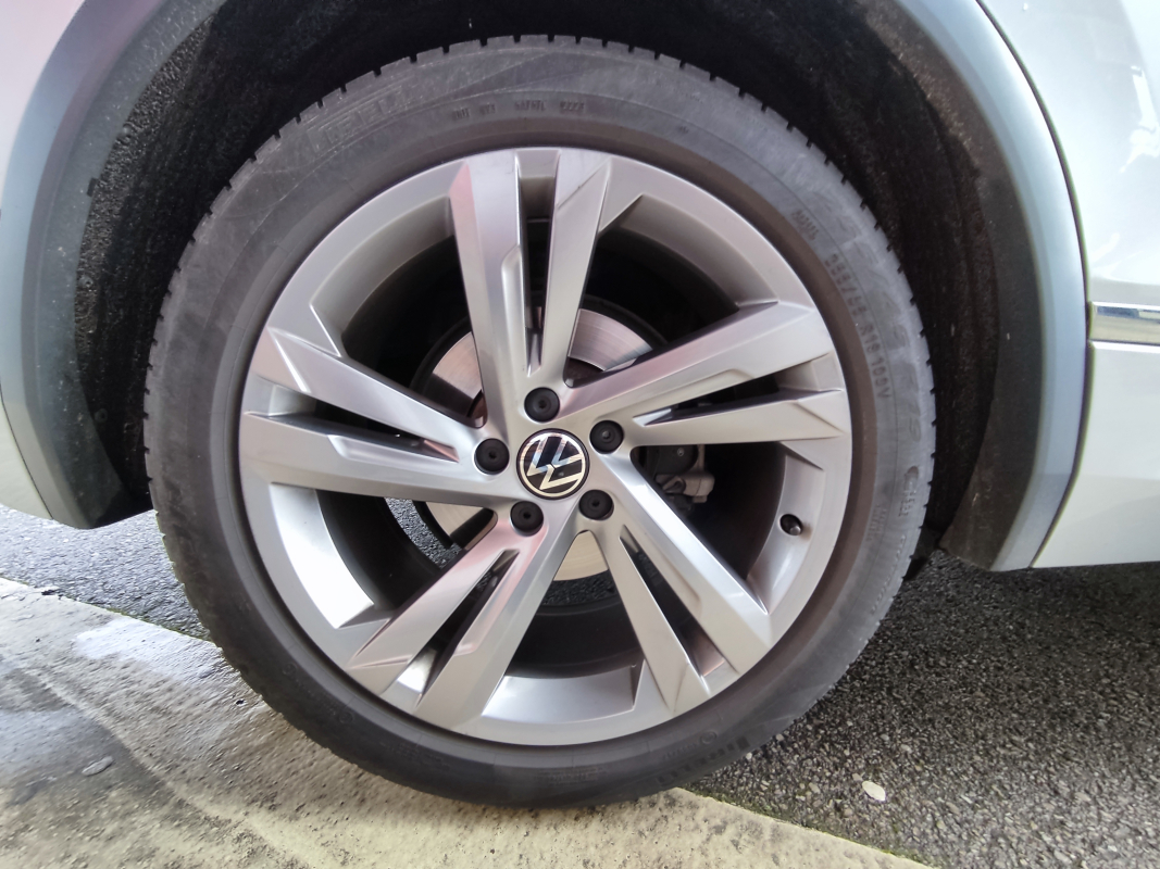 Volkswagen Tiguan — 36