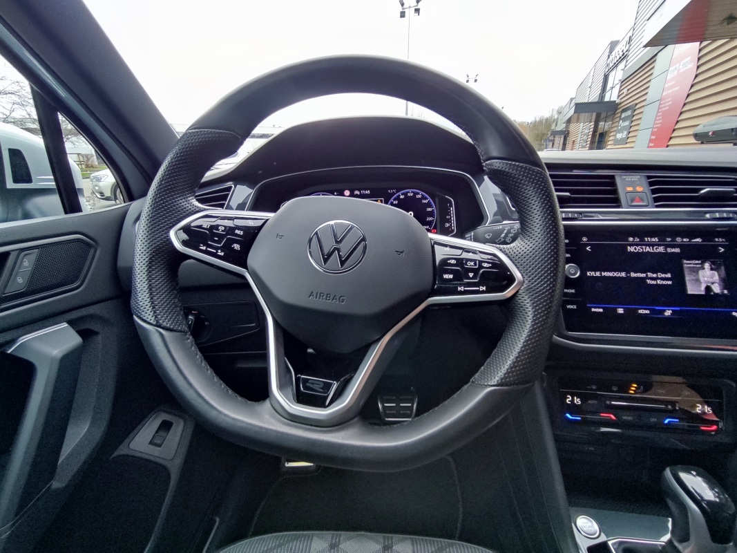 Volkswagen Tiguan — 28