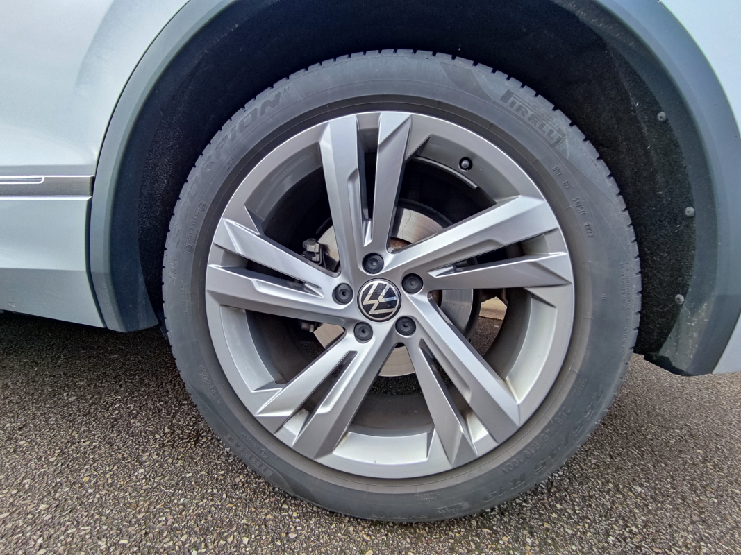 Volkswagen Tiguan — 39