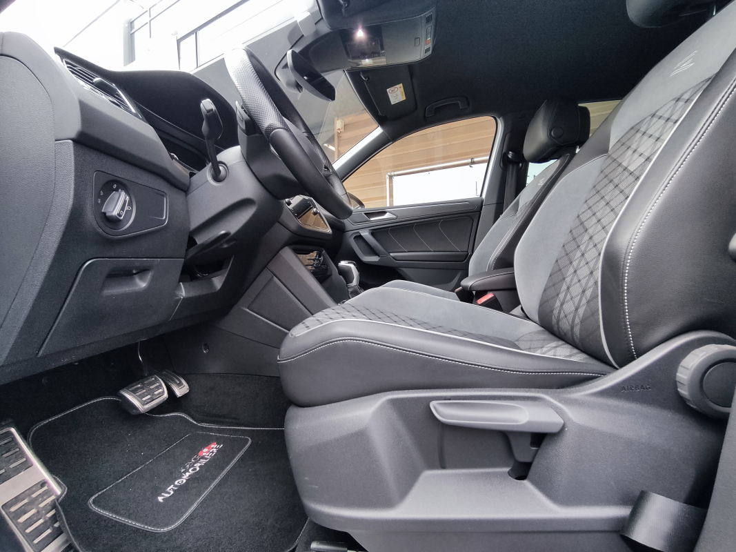 Volkswagen Tiguan — 25