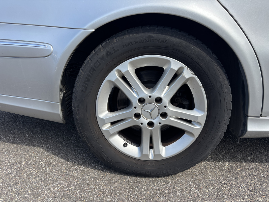 Mercedes Classe E — 28