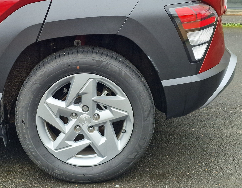 Hyundai KONA — 24