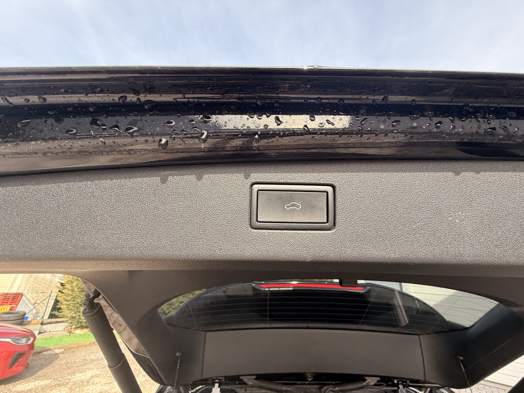Volkswagen Tiguan — 16