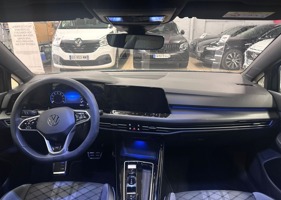 Volkswagen Golf — 10