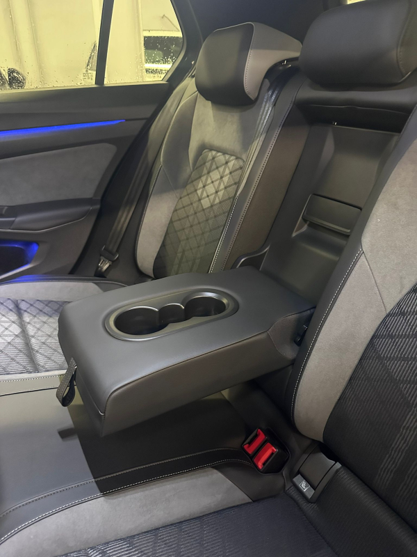 Volkswagen Golf — 20