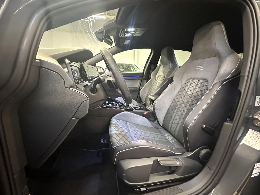 Volkswagen Golf — 11