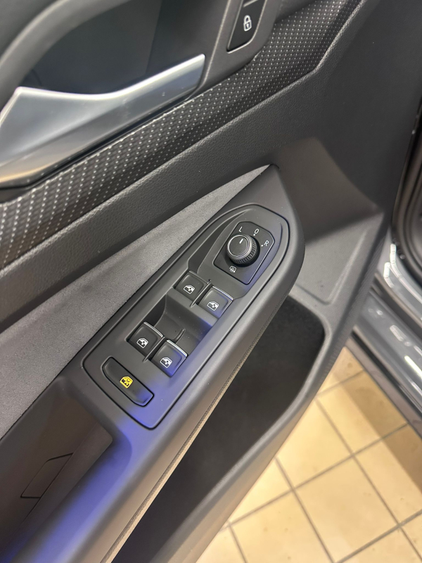 Volkswagen Golf — 31