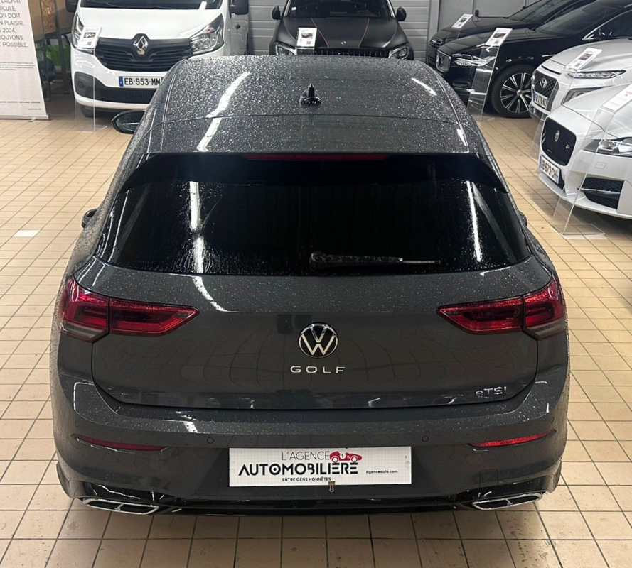 Volkswagen Golf — 7