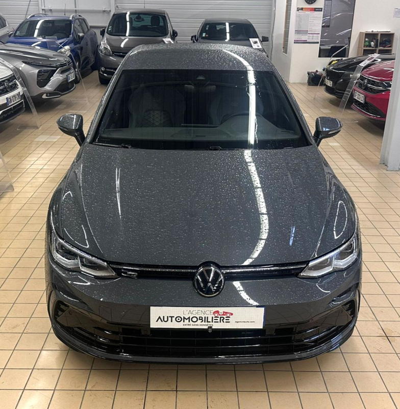 Volkswagen Golf — 3