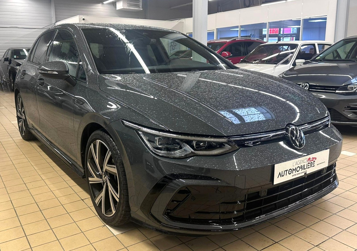 Volkswagen Golf — 4
