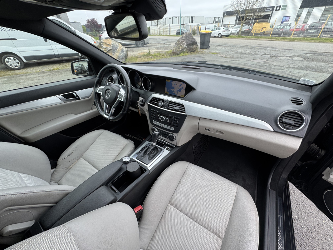 Mercedes Classe C — 11