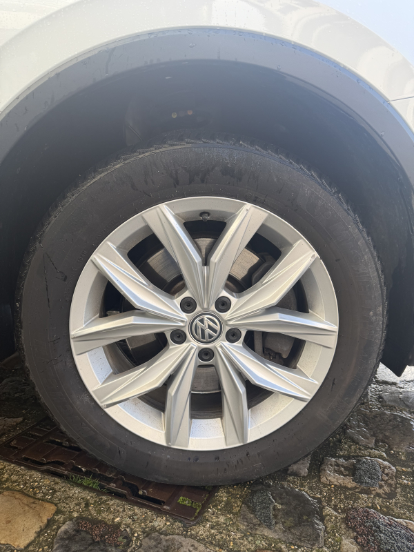 Volkswagen Tiguan — 9