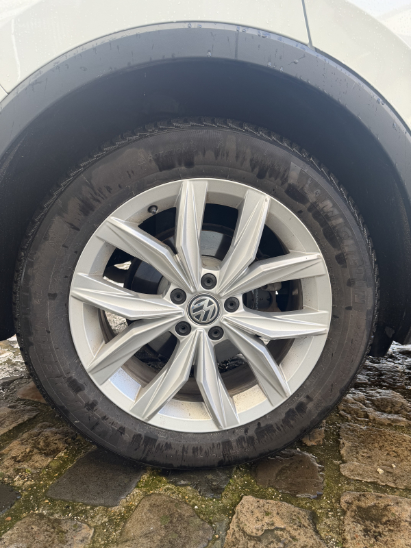 Volkswagen Tiguan — 22