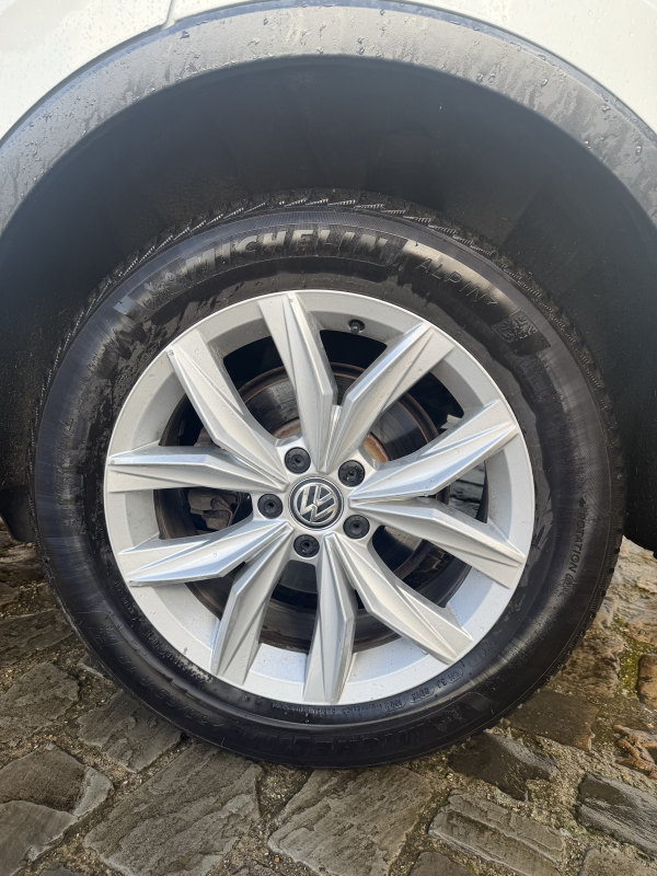 Volkswagen Tiguan — 23