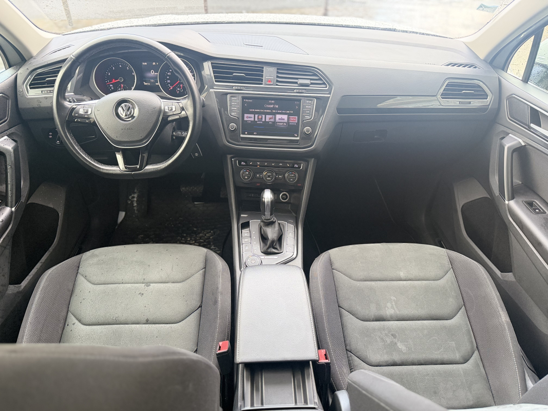 Volkswagen Tiguan — 11