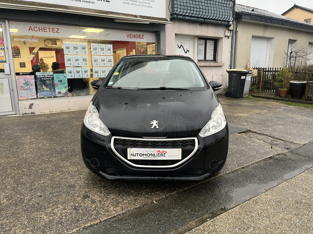 Peugeot 208 — 2