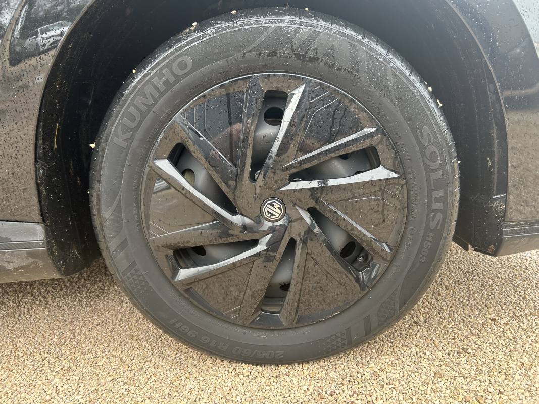 MG/MG Motor MG4 — 25
