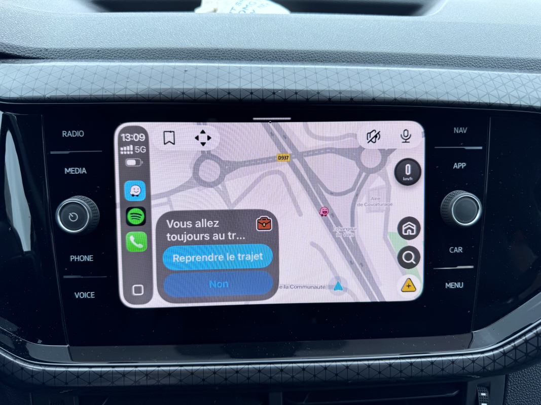 Volkswagen T-Cross — 20