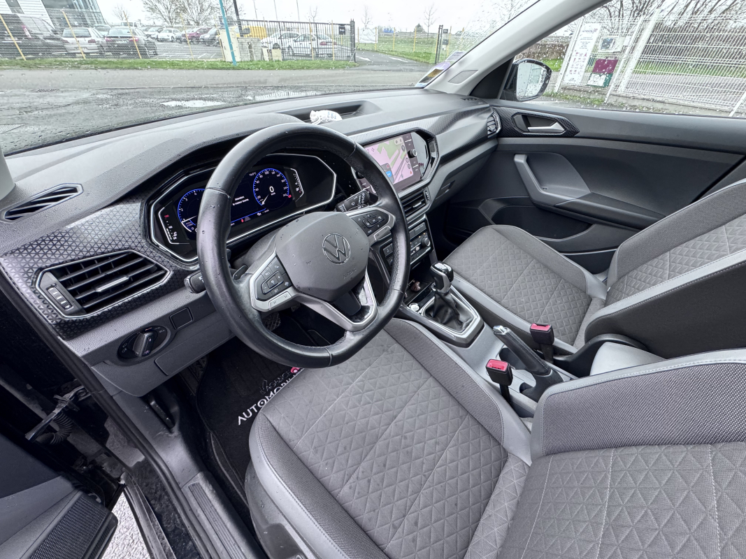 Volkswagen T-Cross — 9