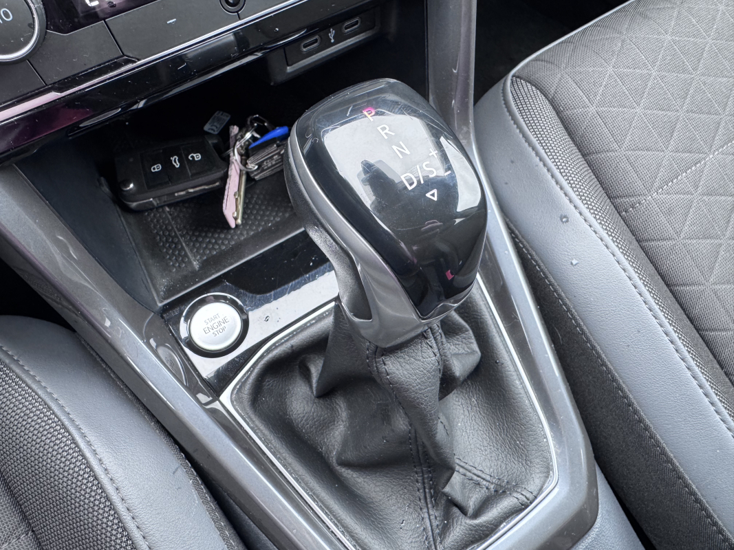 Volkswagen T-Cross — 18