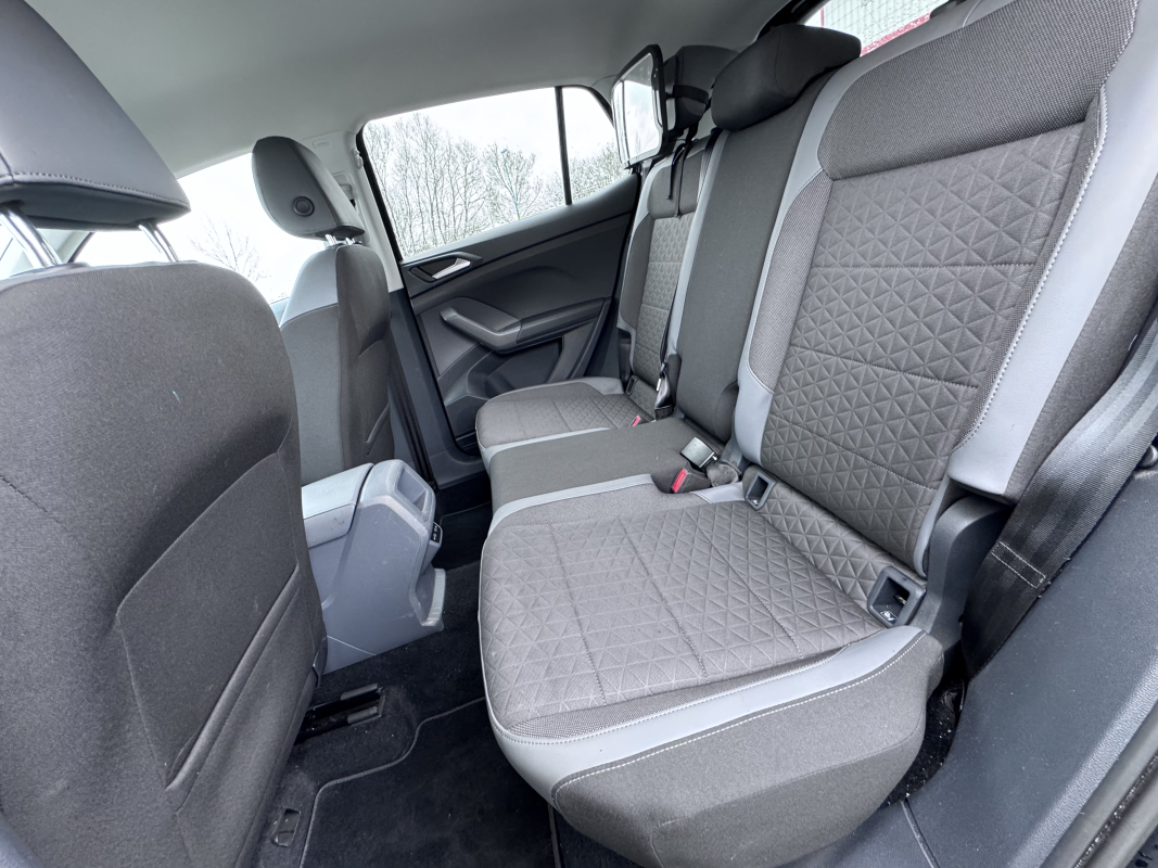 Volkswagen T-Cross — 15