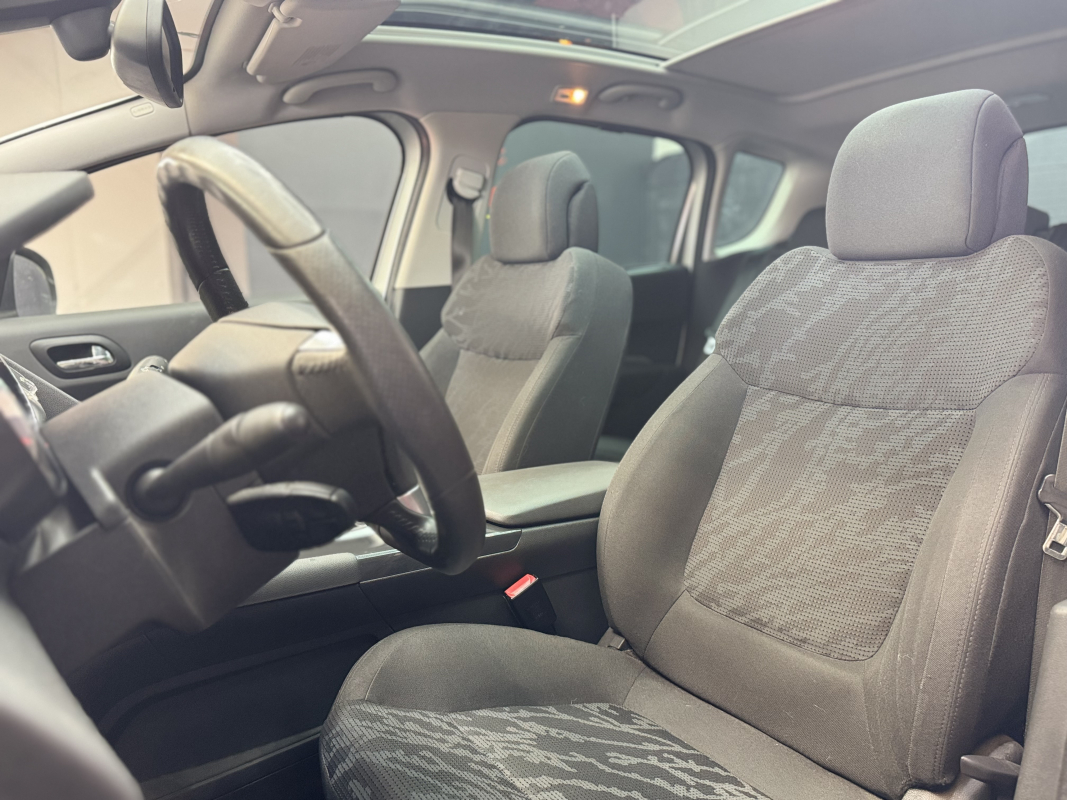 Peugeot 3008 — 12