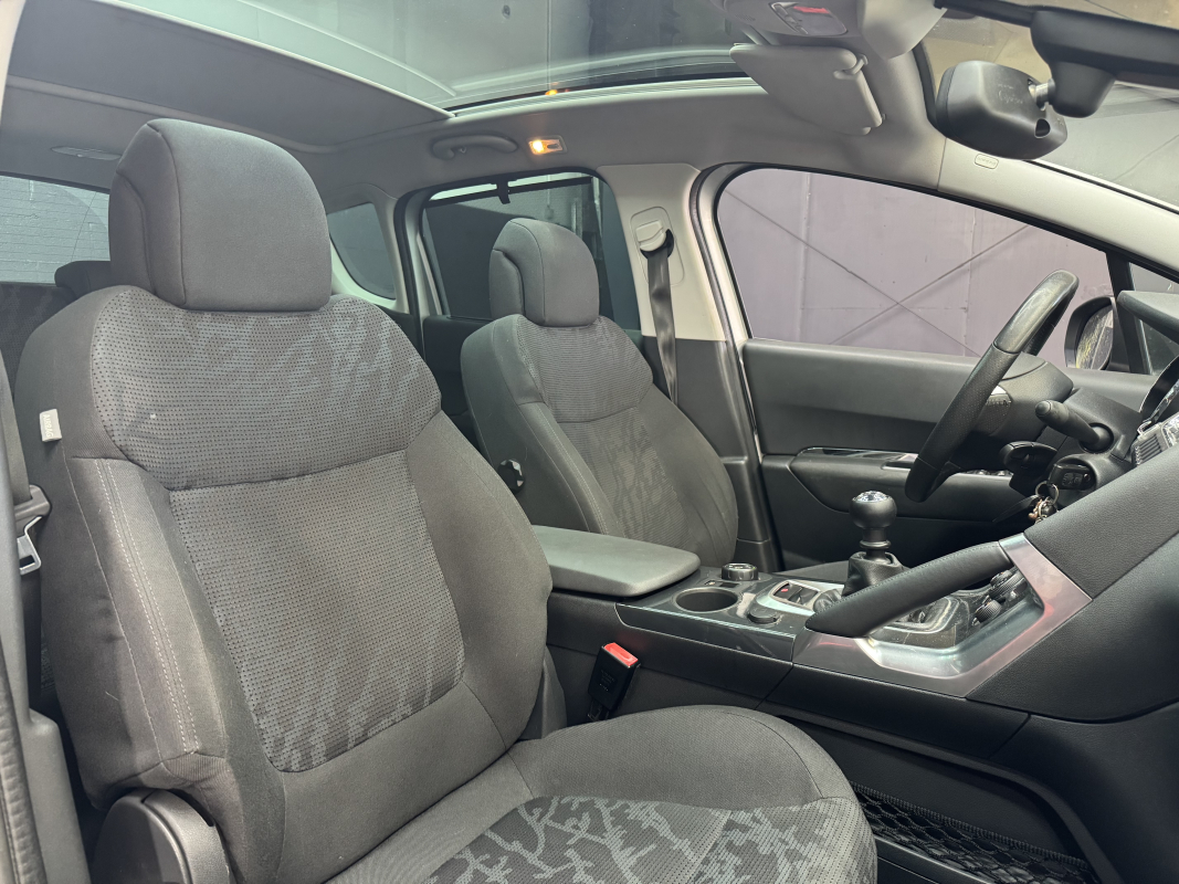 Peugeot 3008 — 11