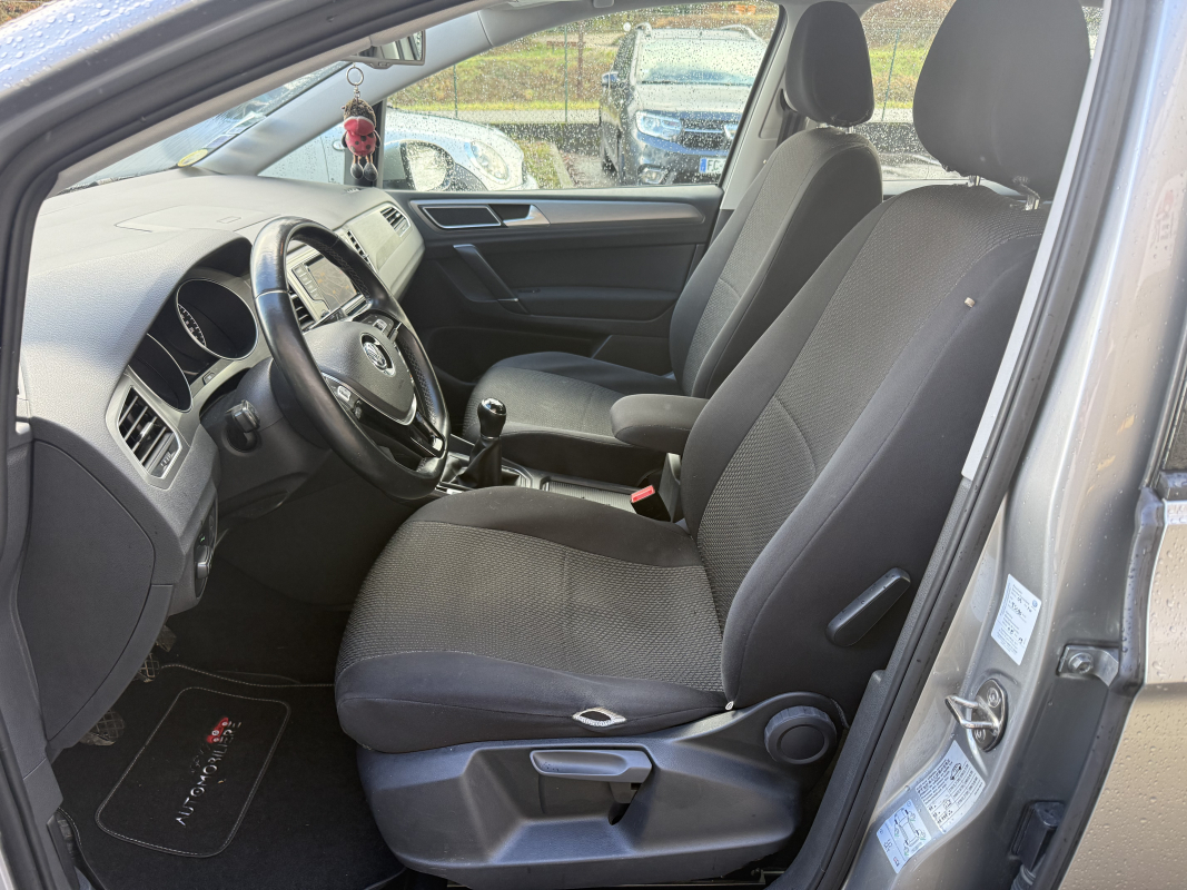 Volkswagen Golf Sportsvan — 11