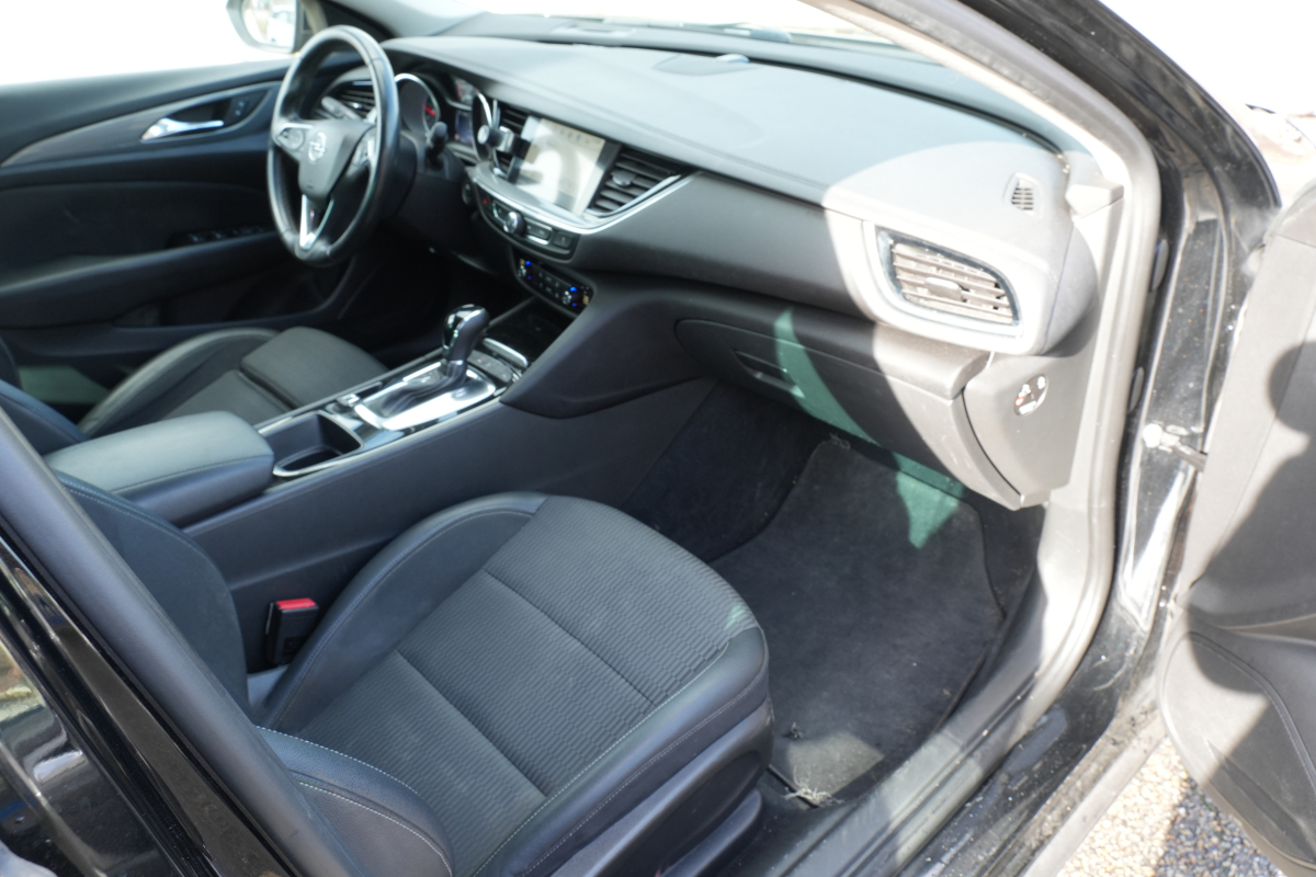 Opel Insignia Grand Sport — 36