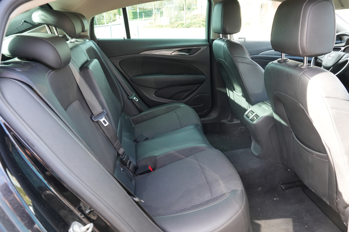 Opel Insignia Grand Sport — 37