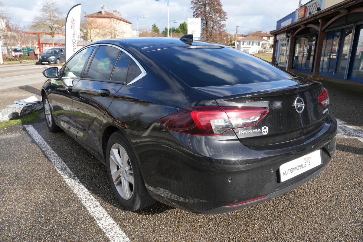 Opel Insignia Grand Sport — 8