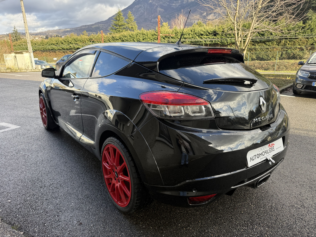 Renault Megane — 5