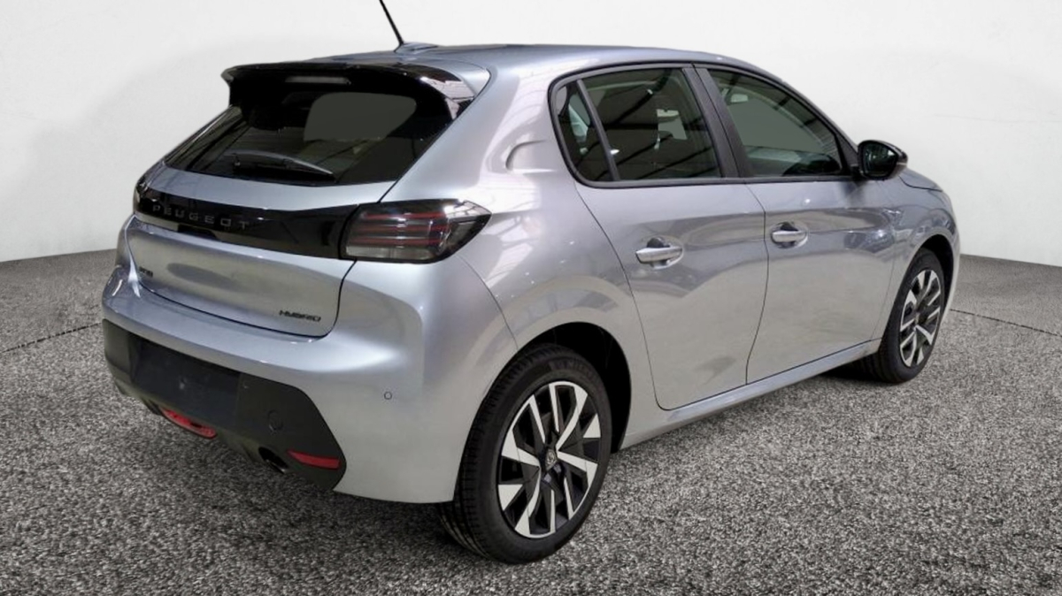 Peugeot 208 — 3
