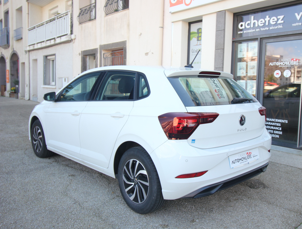 Volkswagen Polo — 3