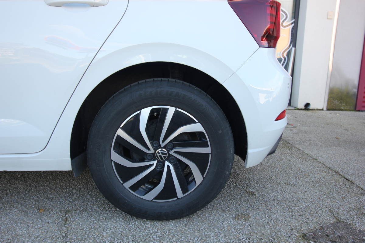 Volkswagen Polo — 10