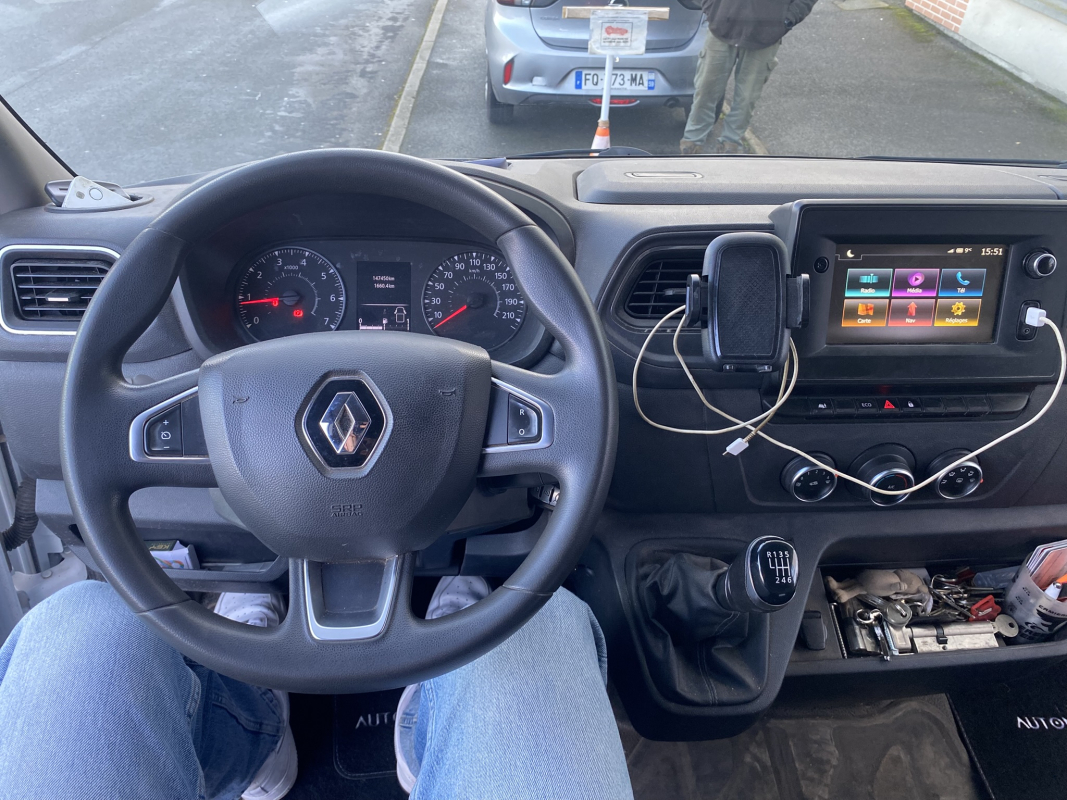 Renault Master — 12