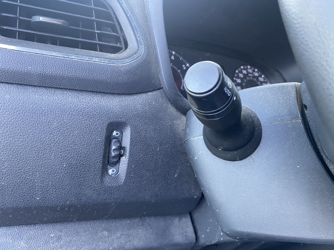 Renault Master — 24